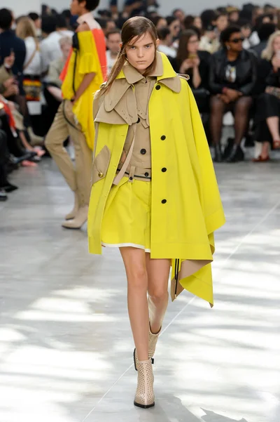 Look 12